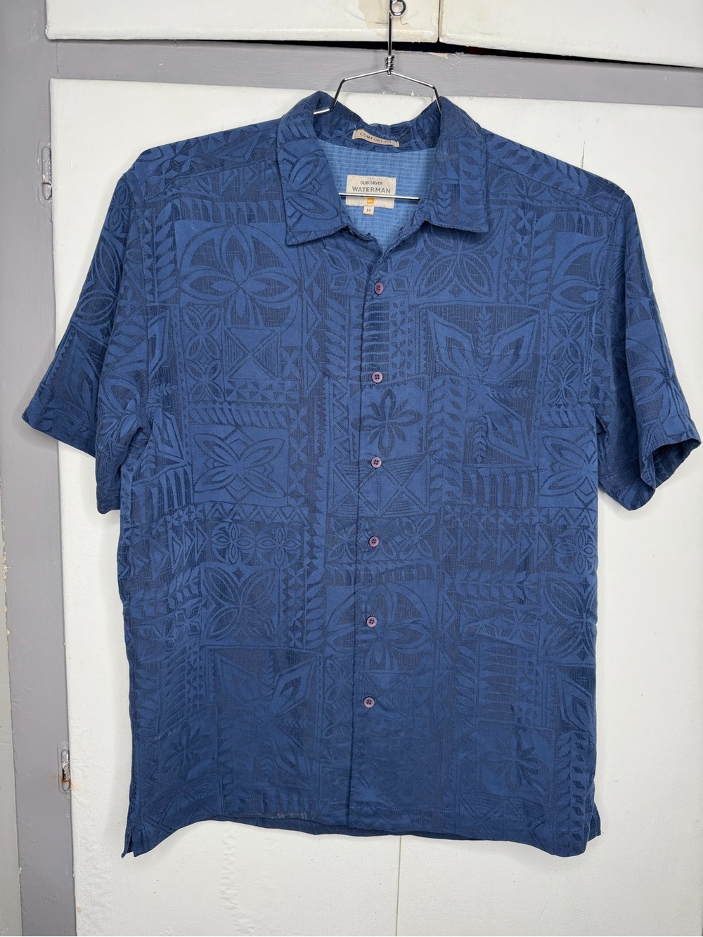 Quiksilver Waterman Mens S/S Button Up Shirt Medium Blue Aloha Floral Tribal